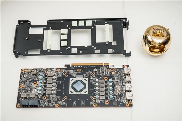 等等黨的勝利！10UF 100VAMD RX 6700 XT最深測試